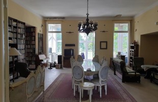 KÚRIA A BALATON SZOMSZÉDSÁGÁBAN