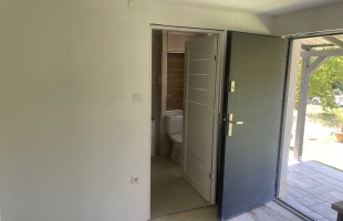 ÉKSZERDOBOZ PÉCS - KIS-POSTAVÖLGYBEN