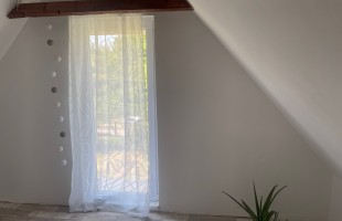 ÉKSZERDOBOZ PÉCS - KIS-POSTAVÖLGYBEN