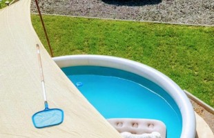 ÉKSZERDOBOZ PÉCS - KIS-POSTAVÖLGYBEN