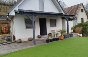 ÉKSZERDOBOZ PÉCS - KIS-POSTAVÖLGYBEN