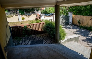 CSALÁDI FÉSZEK PÉCS-MAGYARÜRÖGBEN